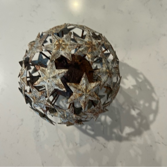 Anthropologie Terrain Rustic Iron Shooting Star Sphere 5" H 5" Diameter - Picture 3 of 3